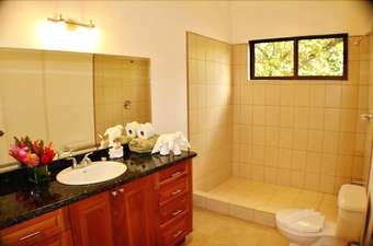 Paradizo Condominium