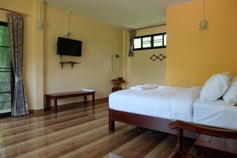 Hotel Baansuan Agape