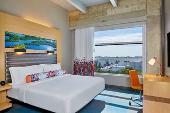 Hotel Aloft Miami Airport