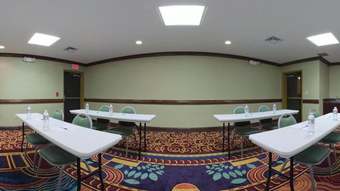 Holiday Inn Express Hotel & Suites Birmingham - Inverness