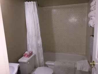 Motel Mcneills Inn On The Harbour Front