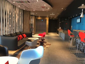 Hotel Ibis Niort Est Mendes France