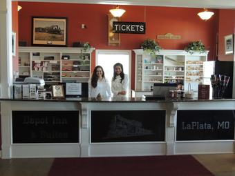 Hotel Depot Inn And Suites