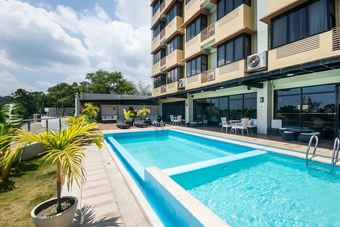 Capitol O 261 Rumah Highlands Hotel