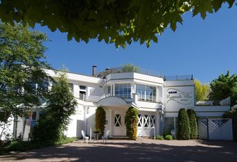 Hotel Kurpark Villa Aslan
