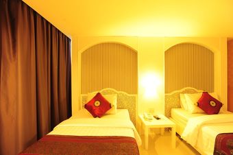 Aunchaleena Grand Hotel