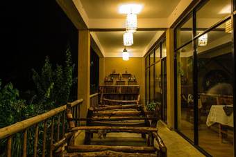 Hotel Into The Wild Eco Resort