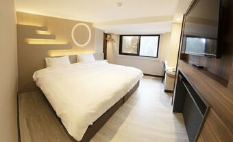 Alishan Shermuh Int' Tourist Hotel