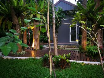 Hotel Baan Rom Lom Yen