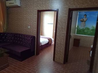 Huayun Business Hotel