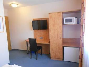 Hostal Schwalbennest