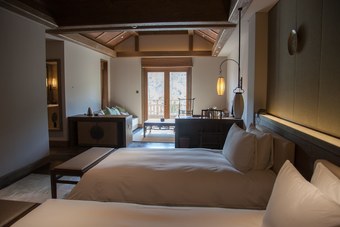 Hotel Nishan Akademeia