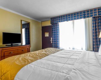 Clarion Hotel