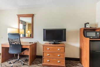 Hotel Quality Inn Charleston I-57