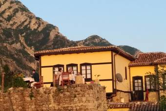 Hotel Rooms Emiliano