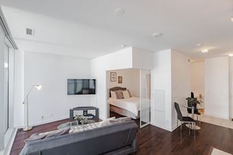 Noel Suites - York And Harbour St.