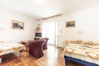 Apartments Kiwi Karin