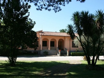 Stunning Private Villa For 8 Guests With Wifi, Private Pool, Tv, Terrace, Pets Allowed And Parking