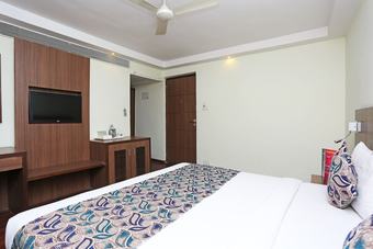 Oyo 9580 Hotel Garnet Inn