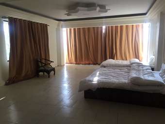 Hotel Daisy Dot Murree