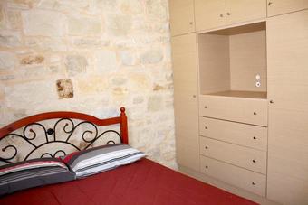 House With 2 Bedrooms In Chersonissos, With Wonderful Mountain View, Furnished Terrace And Wifi - 500 M From The Beach