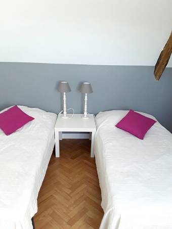 House With 2 Bedrooms In Guima�c, With Wonderful Sea View, Enclosed Garden And Wifi - 500 M From The Beach