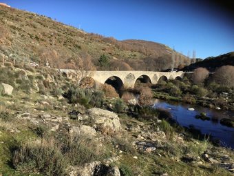 House With 3 Bedrooms In Navacepeda De Tormes, With Wonderful Mountain View And Furnished Balcony - 40 Km From The Slopes