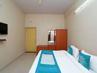 Oyo 10422 Hotel Udai Garh Palace