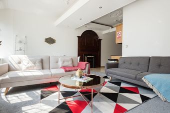 The College Green Chalet - Stylish 3bdr Apartment In Historic Building