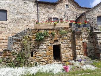 House With 4 Bedrooms In Saint-georges-de-l�v�jac, With Wonderful Mountain View, Enclosed Garden And Wifi - 57 Km From The Slopes