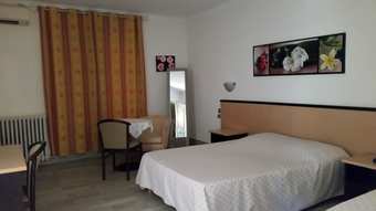 Hotel Auberge Les Ar�mes
