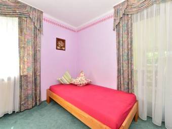 Apartamento Nice Flat With Sauna, Covered Terrace, Garden And Tree House For Children