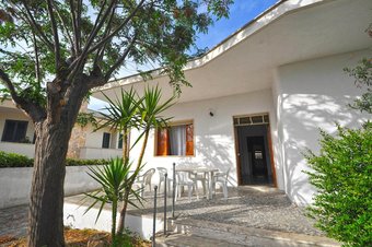 Villa Iris