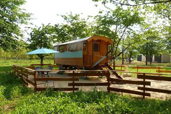 Cabana Roulottes Au Pied Du Vercors