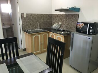Beinte Singko De Marso Apartments