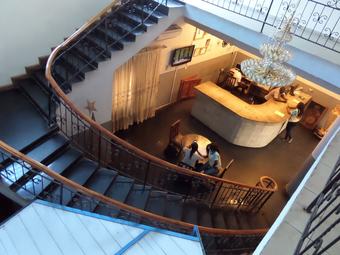 Hotel Micron International Suites