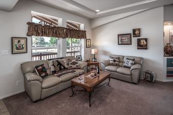 Mountain Top Ranch - Three Bedroom House