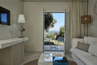 Kivo Art & Gourmet Hotel