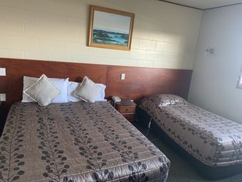 Hotel Manapouri Lakeview Motor Inn