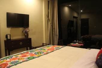 Buyi Hotel Resort Fuxian Lake