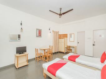 Hotel Oyo 761 Hermitage Apartments