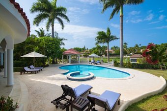 Hotel Crown Villas 5 Bdrm - All Inclusive
