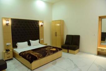 Hotel Kohinoor Palace