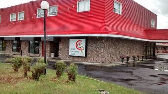 Canada Continental Hotel