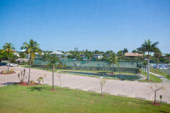 Bonita Beach & Tennis