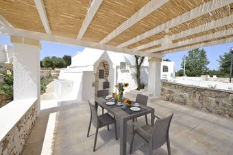 Villa, Trulli E Piscina Nel Cuore Della Valle D'itria