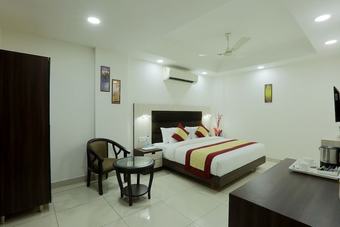 Hotel Green Lotus Residency