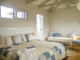 Hotel 138 Marine Beachfront Guesthouse