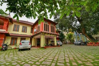 Royal Heritage Hotel & Ayurvedic Centre