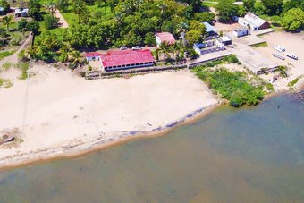 Namiyasi Lake Cottage